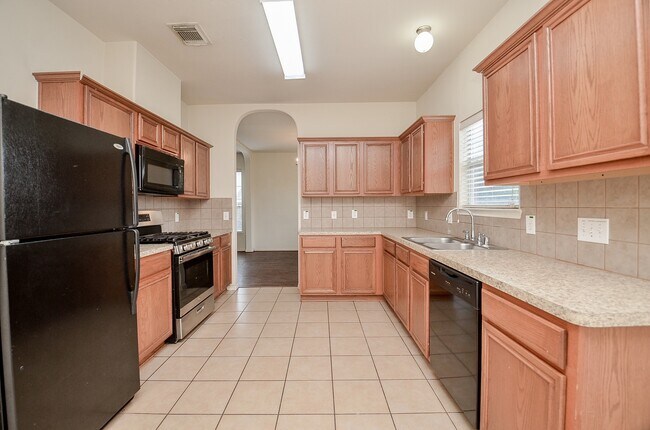 Building Photo - 20903 Hamlet Ridge Ln
