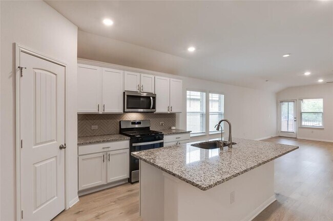 Building Photo - 2921 Owl Head Dr