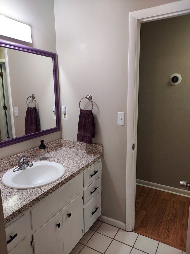 Building Photo - 8826 Minnow Creek Dr