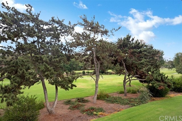 Building Photo - 31618 W Nine Dr