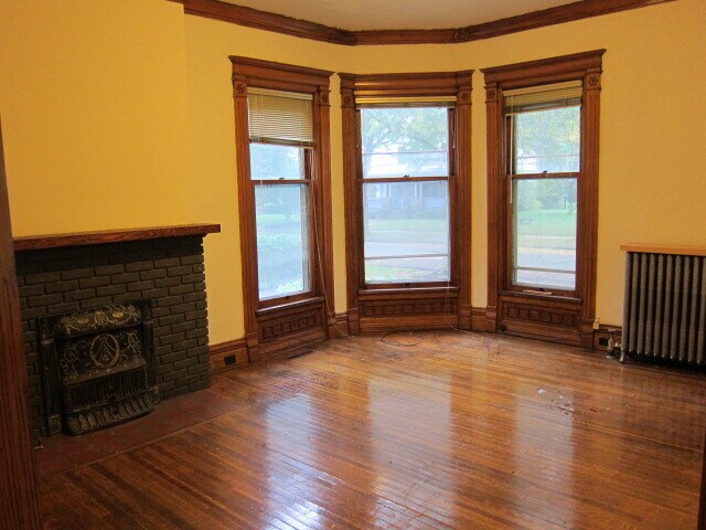 Building Photo - 533 Prospect Ave SE