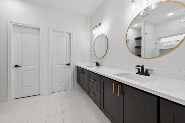 Building Photo - 6626 Highrock Rd