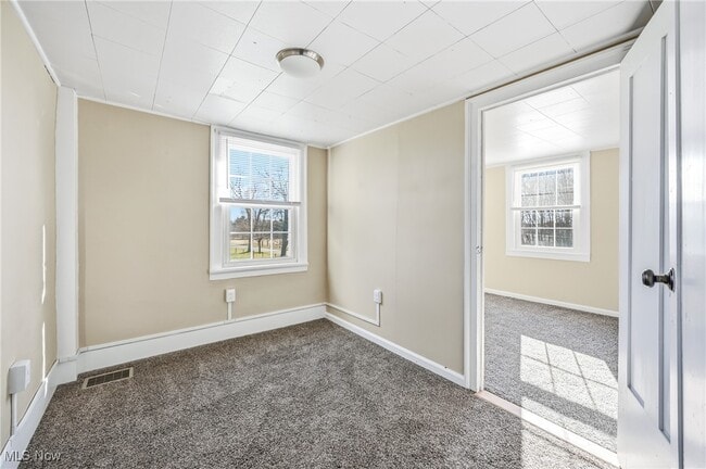 Building Photo - 12192 Leffingwell Rd