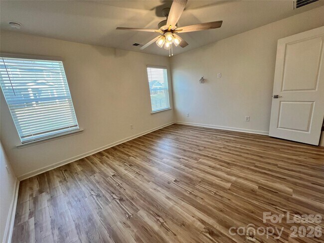 Building Photo - 12185 Riceland Way