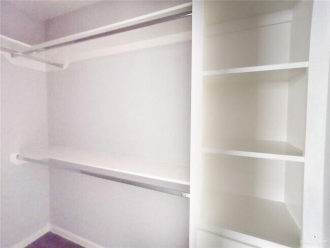 Building Photo - 3413 Golden Nugget