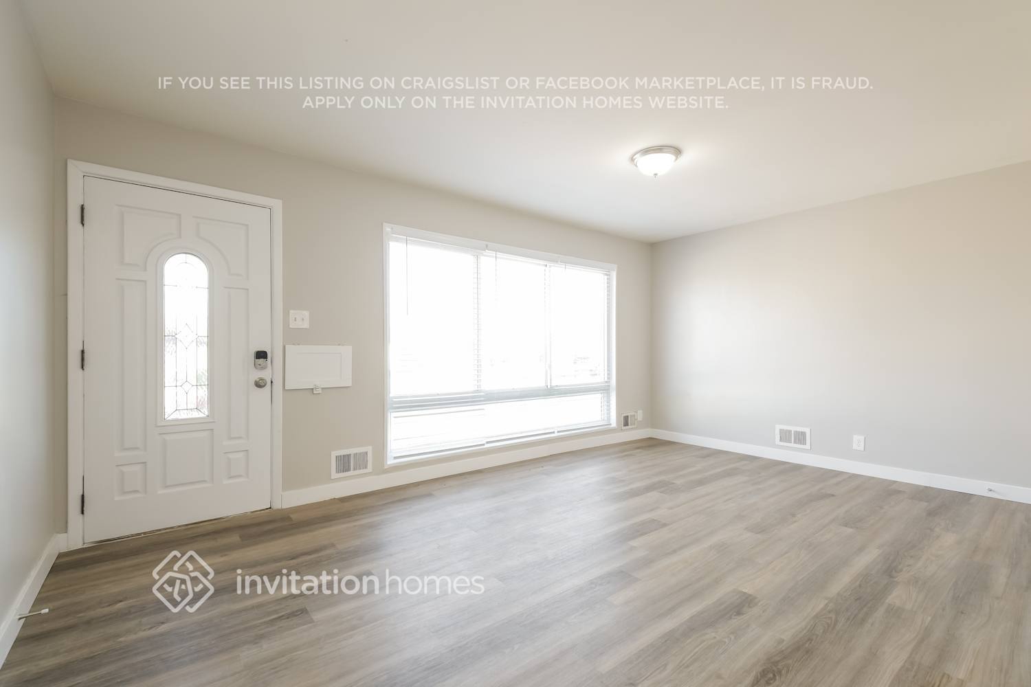 Building Photo - 10849 Murray Dr