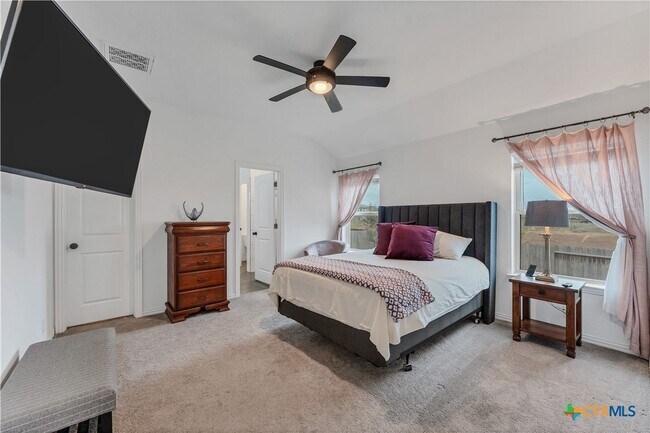 Building Photo - 1974 Flametree Ave