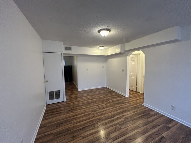 Building Photo - 4329 Halley Terrace SE