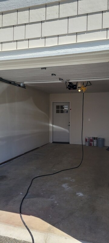 Building Photo - 1658 NE Foothill Blvd