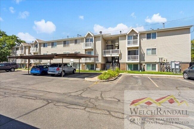 Building Photo - Cozy & Convenient 2-Bed, 1-Bath Condo in Roy!