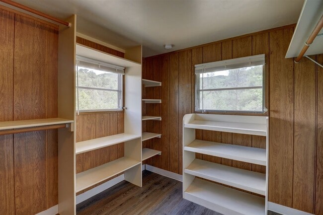 Building Photo - Nature at Your Back Door in this 3 Bedroom...