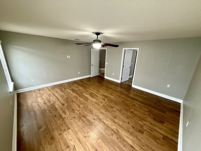 Building Photo - 4415 Mirada Way