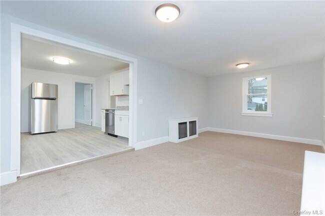 Building Photo - 167 Brook St