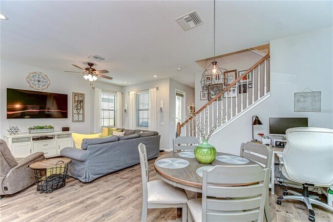 Building Photo - 5703 Colony Glen Rd