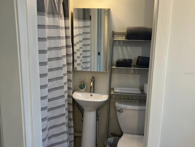 Building Photo - 509 29th Ave S