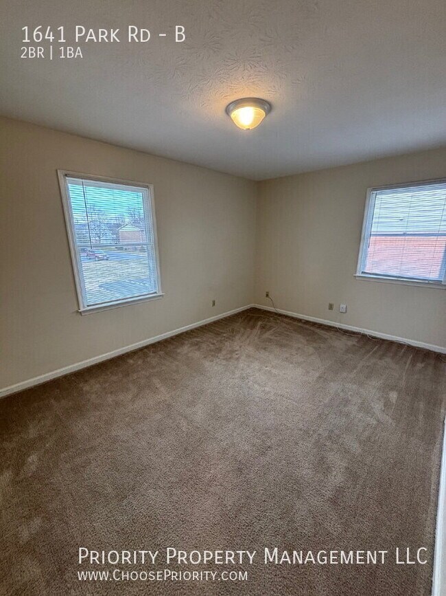 Building Photo - 1641 Park Rd