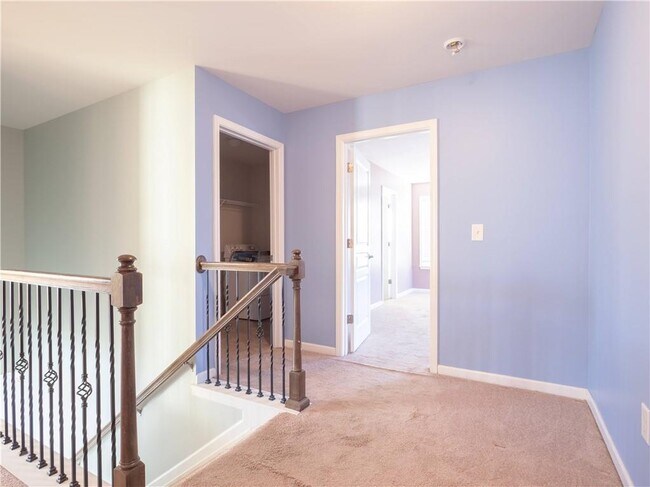 Building Photo - 4550 Farmstead Dr