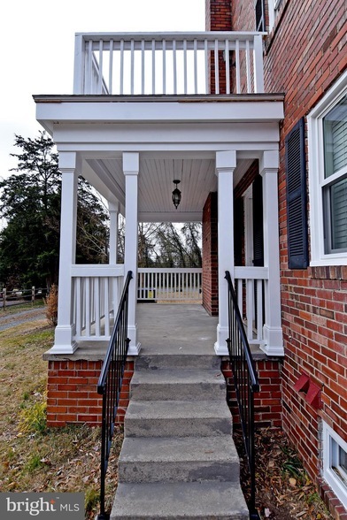 Building Photo - 7125 Harrison Ln