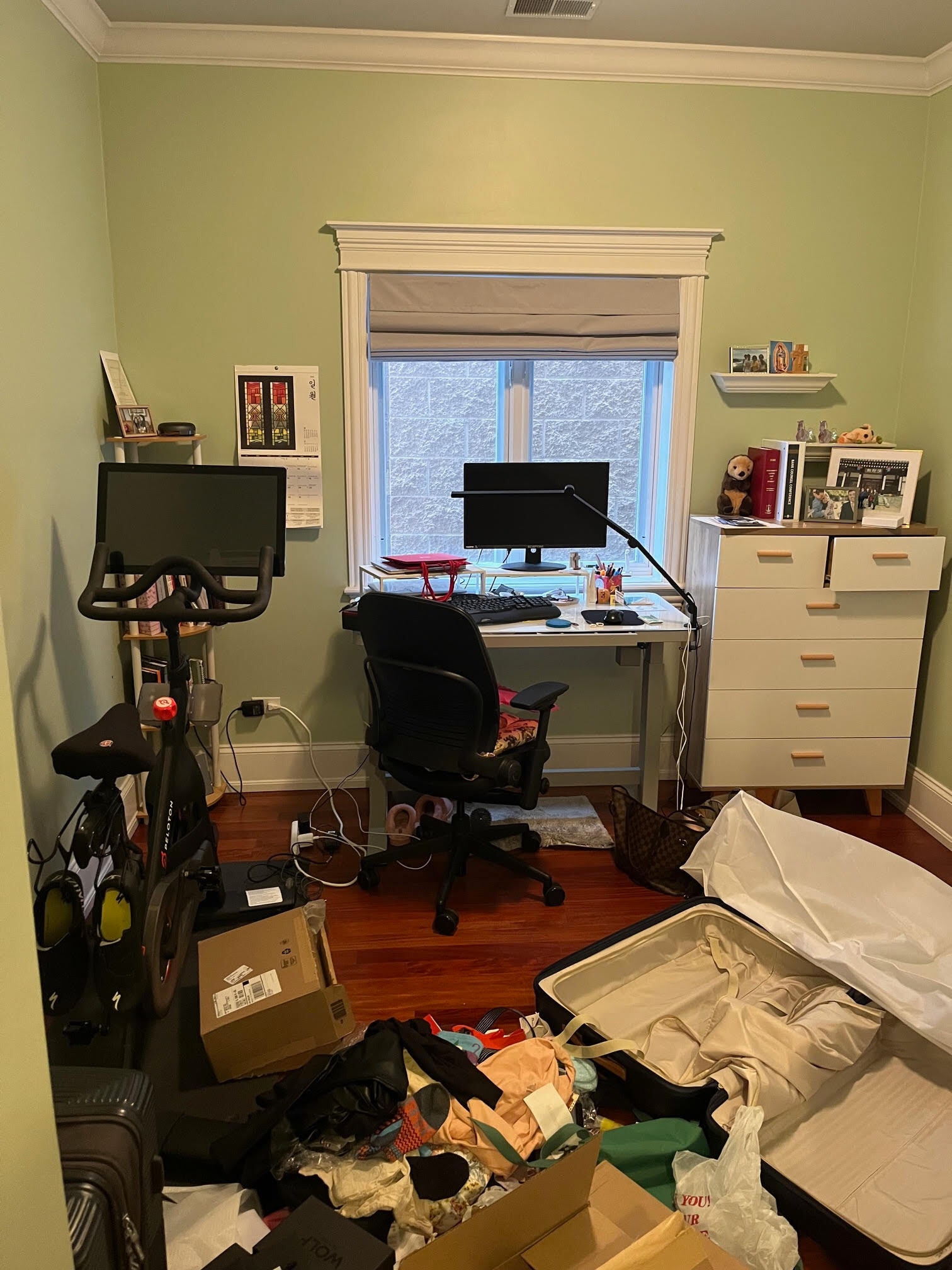 Building Photo - 1442 W Fullerton Ave