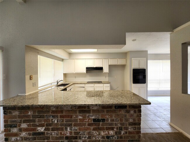 Building Photo - 2314 Stillmeadow Dr