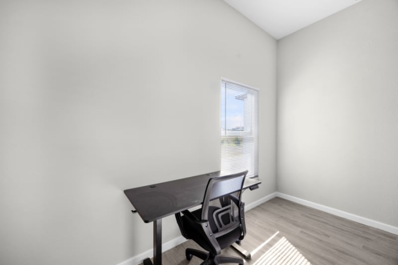 Building Photo - 3300 NW 15th Ln