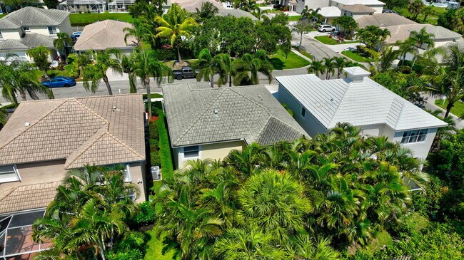 Building Photo - 6788 Hendry Dr