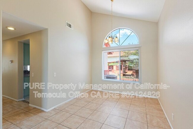 Building Photo - 25206 Parkcrest Dr