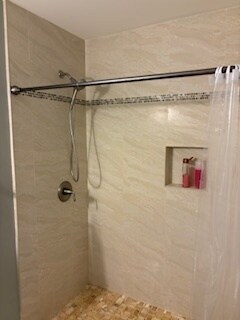 2 bath - 99 S Park Ave