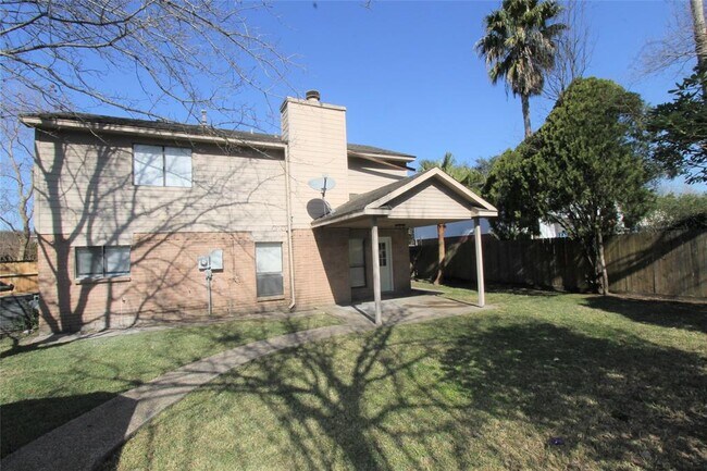 Building Photo - 4611 Silver Fox Dr
