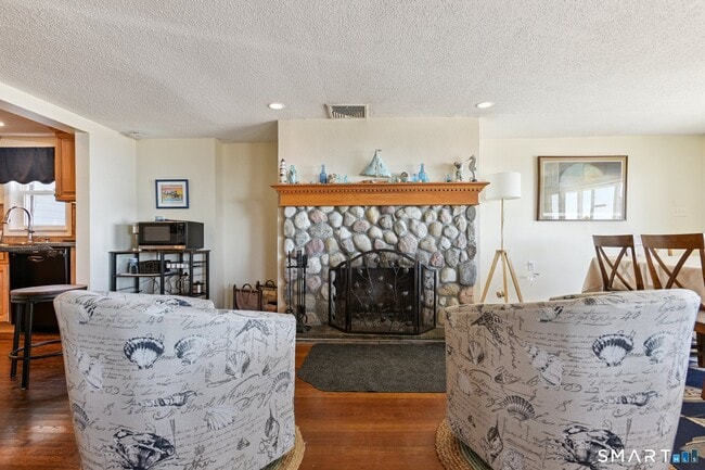 Building Photo - 1010 Ocean Ave