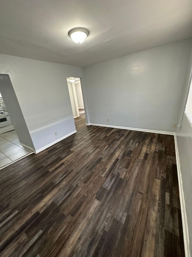 Building Photo - 2020 Palafox St