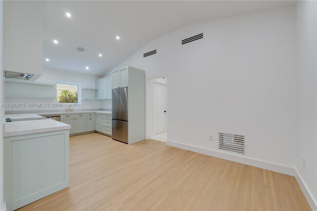 Building Photo - 12535 Moss Ranch Rd