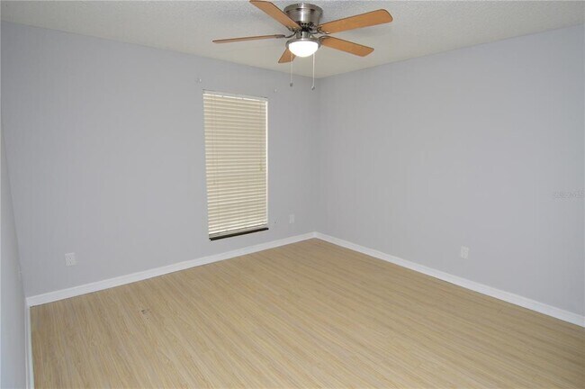 Building Photo - 8613 Mallard Reserve Dr