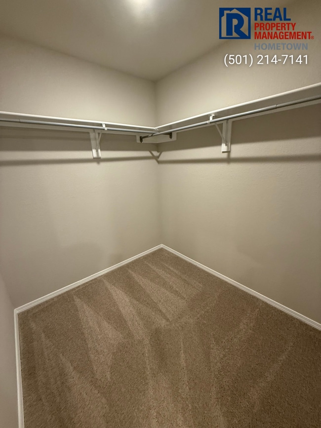 Building Photo - 6065 Discovery Trl