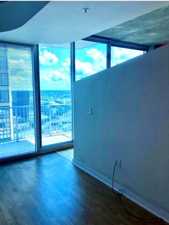 Building Photo - 400 W Peachtree St NW