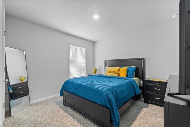 Building Photo - 5213 Peach Dr