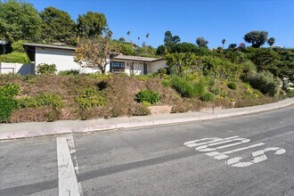Building Photo - Mandeville Canyon Gem with a Fabulous Pool