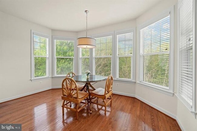 Building Photo - 14160 Catbird Dr