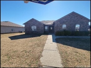 Building Photo - 41 Grand Stand Dr