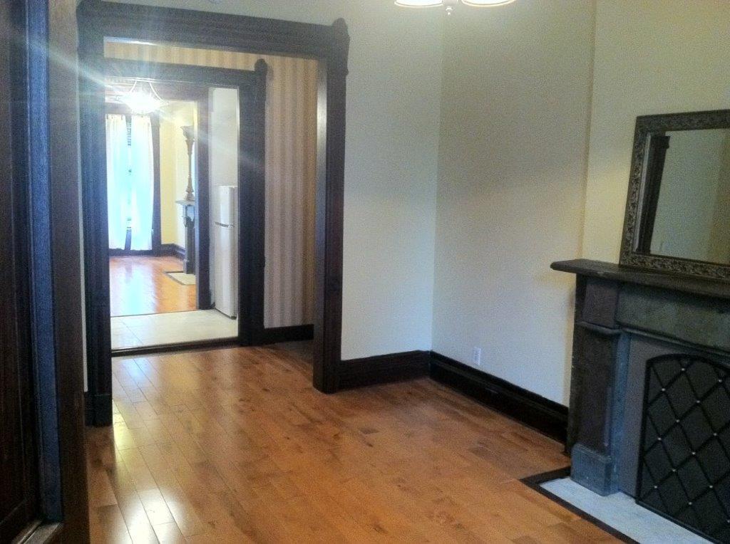 1BR facing backyard - 1987 Madison Ave