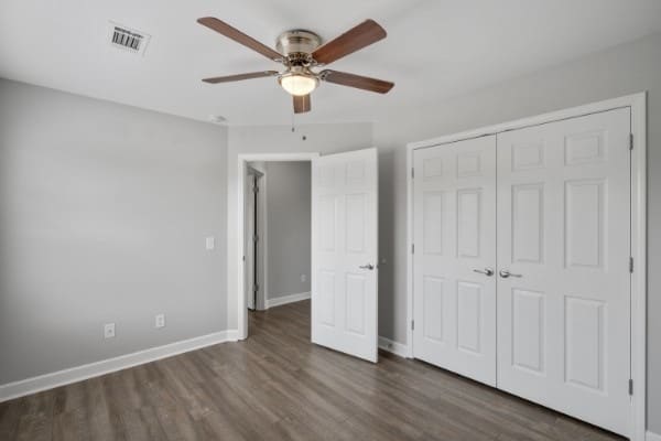 Building Photo - 302 12 Oaks Ln