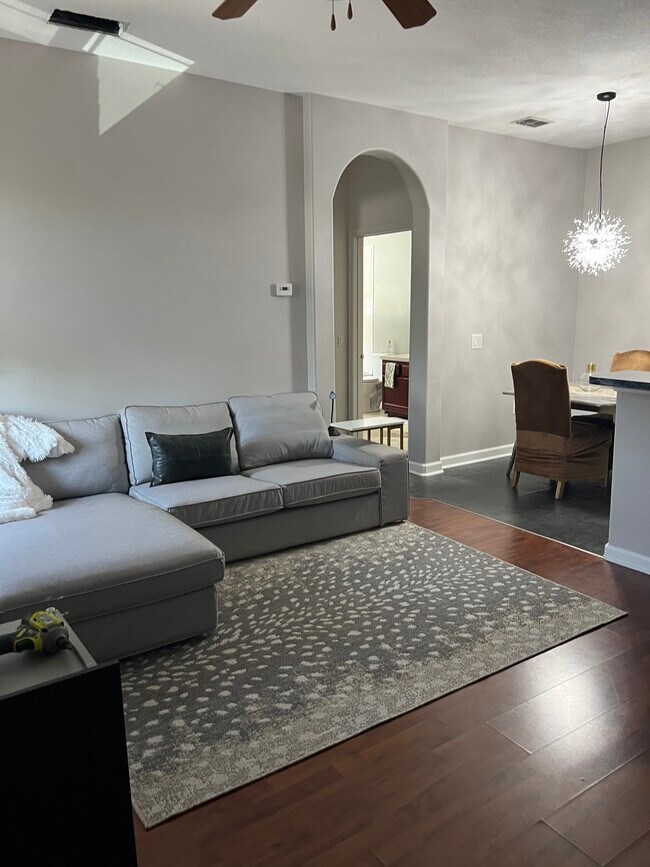 Comfy couch - 14008 Chicora Crossing Blvd