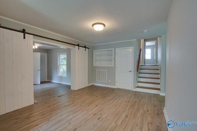Building Photo - 3803 McEwen Dr NW