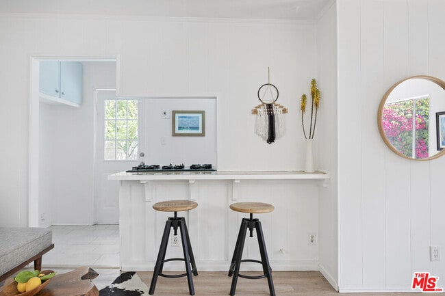 Building Photo - 11465 Cumpston St