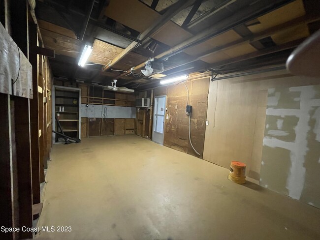 Building Photo - 670 John Hancock Ln