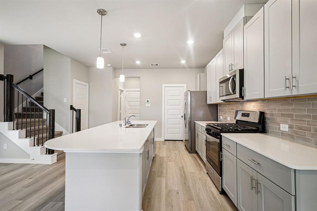 Building Photo - 17127 White Acer Way