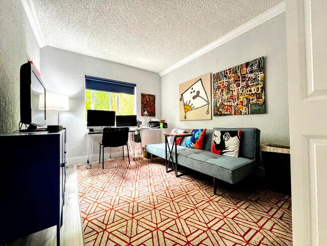 Building Photo - 2660 NE 8th Ave