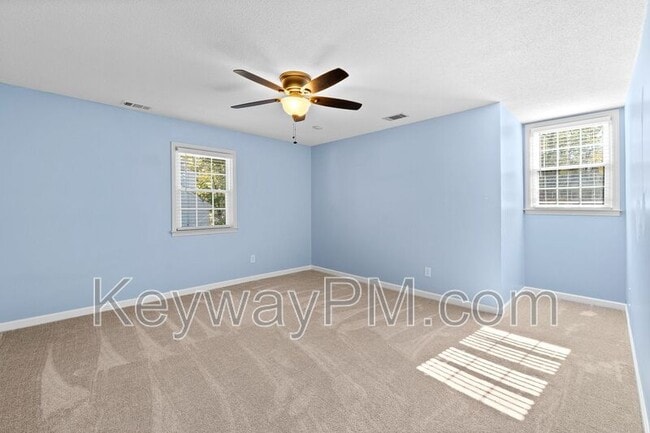 Building Photo - 315 Rabun Valley Ln