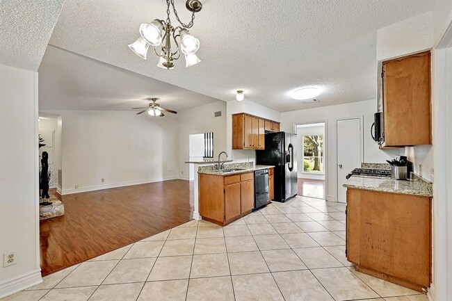 Building Photo - 3707 Tarragona Ln