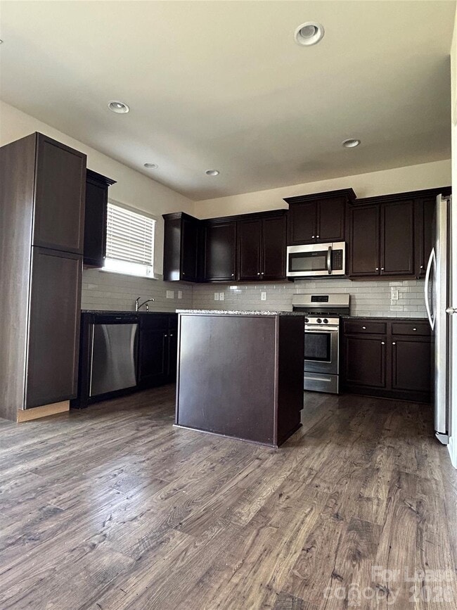 Building Photo - 2431 Tallet Trace